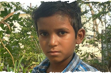 Všechny děti odjely na prázdniny ke svým příbuzným. Pouze Yugandhar stráví prázdniny v ašramu.